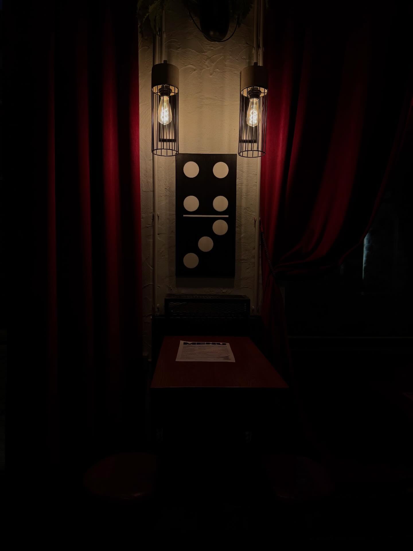 A candle-lit nook at Stuora